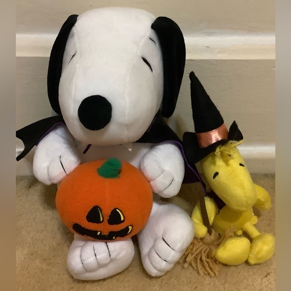 Snoopy plush lot - Picture 2 of 3